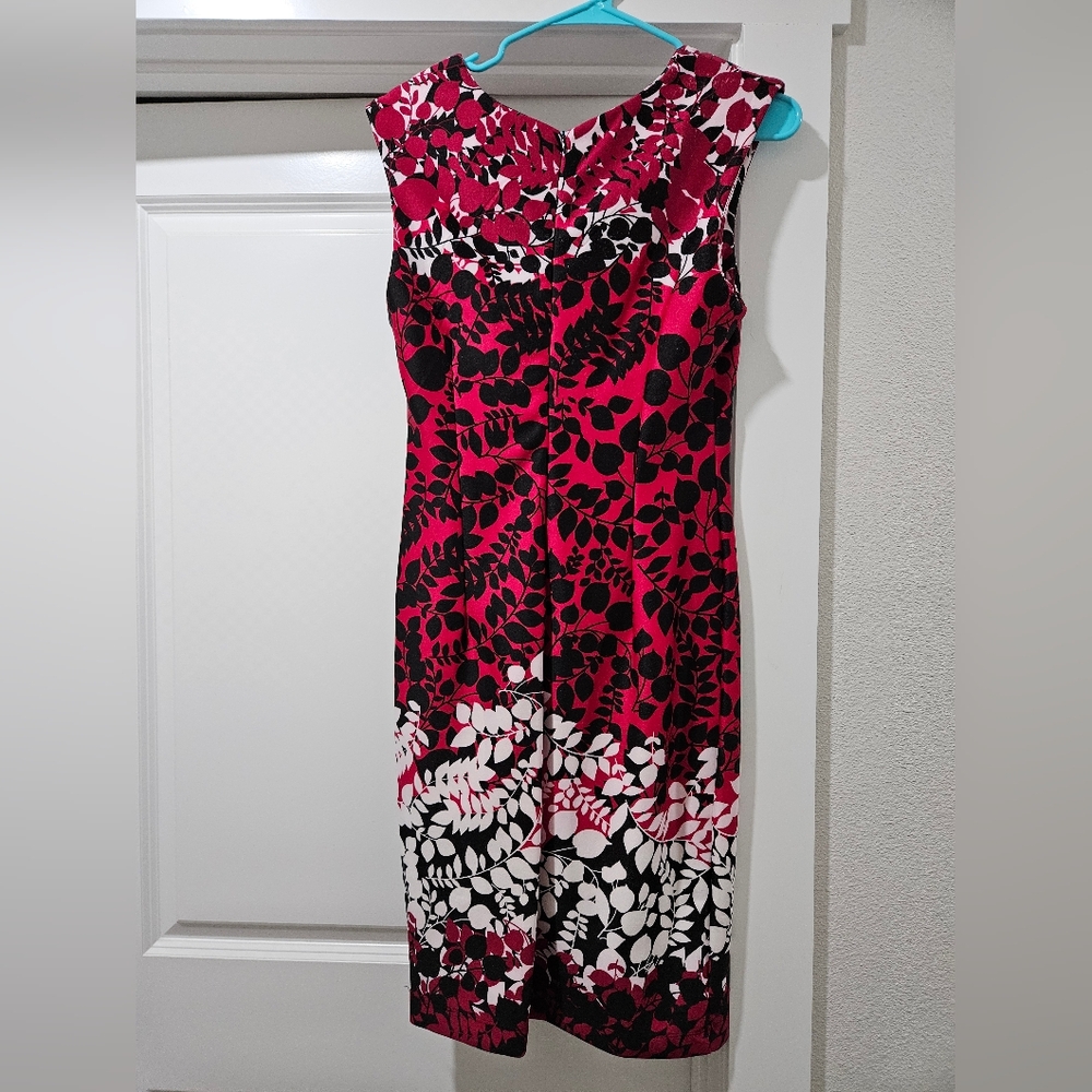 Elegant Pink and Black Floral Dress - Size 8 - Picture 3 of 4